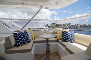 Azimut 66 - Lady M - Flybridge Lounge