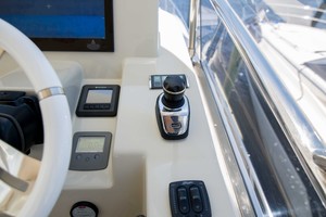 Azimut 66 - Lady M - Flybridge Helm