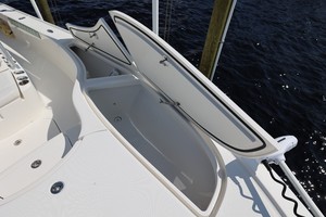SeaVee 27 -exterior