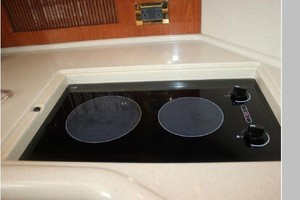 Aela Jeanne 38ft Sea Ray Yacht For Sale Aela Jeanne 38ft Sea Ray Yacht For Sale