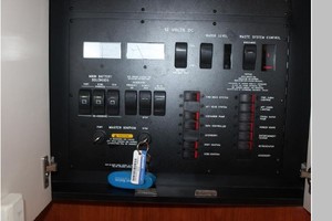 Aela Jeanne 38ft Sea Ray Yacht For Sale Aela Jeanne 38ft Sea Ray Yacht For Sale