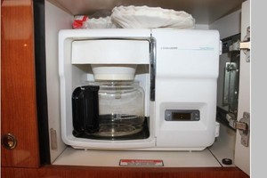 Aela Jeanne 38ft Sea Ray Yacht For Sale Aela Jeanne 38ft Sea Ray Yacht For Sale