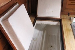 LOST VERSES 35ft Bristol Yacht For Sale