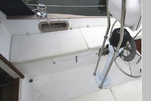 LOST VERSES 35ft Bristol Yacht For Sale