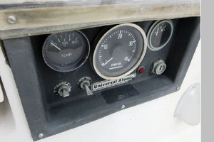 LOST VERSES 35ft Bristol Yacht For Sale