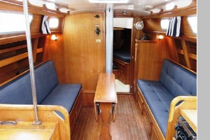 LOST VERSES 35ft Bristol Yacht For Sale