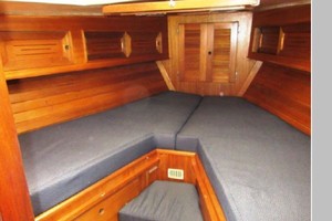 LOST VERSES 35ft Bristol Yacht For Sale