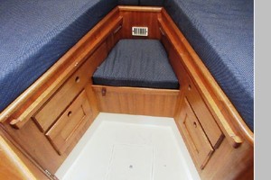 LOST VERSES 35ft Bristol Yacht For Sale