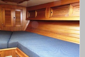 LOST VERSES 35ft Bristol Yacht For Sale