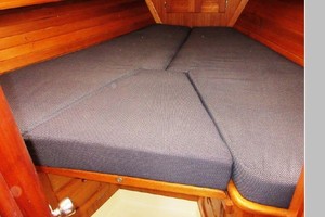 LOST VERSES 35ft Bristol Yacht For Sale