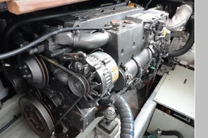 Cruise Control 34ft Luhrs Yacht For Sale
