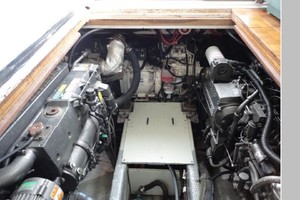 Cruise Control 34ft Luhrs Yacht For Sale