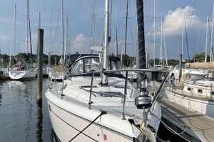 Persistence 38ft Hunter Yacht For Sale