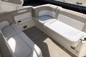 Chaparral 31- Cockpit Seating