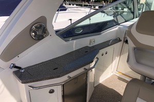 Chaparral 31- Cockpit