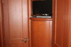 Wine Knot 39ft Silverton Yacht For Sale