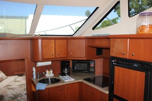 Wine Knot 39ft Silverton Yacht For Sale