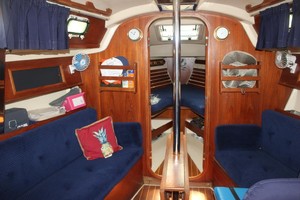 Callisto 33ft Pearson Yacht For Sale