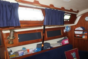 Callisto 33ft Pearson Yacht For Sale