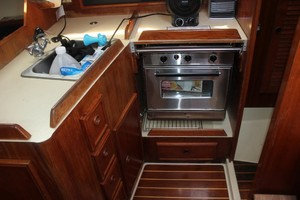 Callisto 33ft Pearson Yacht For Sale