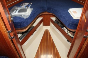 Callisto 33ft Pearson Yacht For Sale