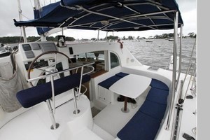 Lola Dos 38ft Lagoon Yacht For Sale
