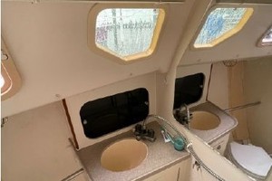 Blue Heron 32ft Hunter Yacht For Sale