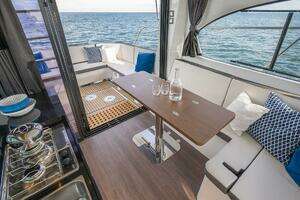 2026 Beneteau Antares 11 thumbnail 6
