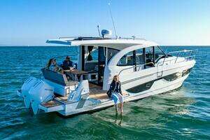 2026 Beneteau Antares 11 thumbnail 2