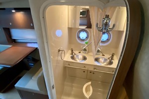 31ft Sea Ray Yacht For Sale