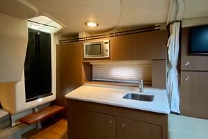 31ft Sea Ray Yacht For Sale