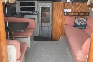 Rant  n Rave 32ft Luhrs Yacht For Sale