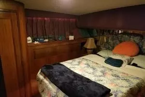 1988 Hatteras Convertible thumbnail 10