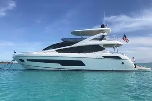 2018 Sunseeker 75 Yacht thumbnail 1