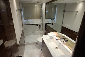 Princess 66 - Results - Master Stateroom Head