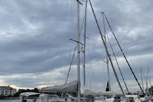 Walk About 40ft Catalina Yacht For Sale