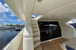 2001 Ferretti Yachts 680 thumbnail 7