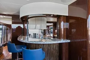 2019 Sunseeker 86 Yacht thumbnail 31