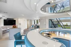 1989 Oceanfast Motor Yacht thumbnail 19