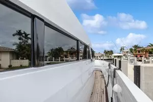 1989 Oceanfast Motor Yacht thumbnail 10