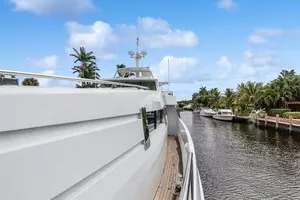 1989 Oceanfast Motor Yacht thumbnail 9