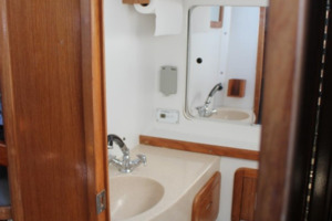 Wind Catcher 42ft Catalina Yacht For Sale