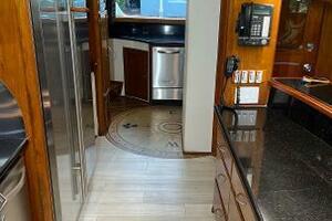 Movie Set  101ft Knight  amp  Carver Yacht For Sale