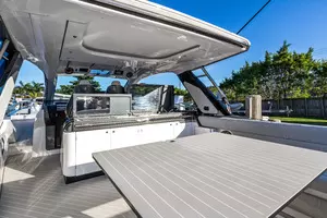2022 Azimut Azimut Verde 47 thumbnail 18