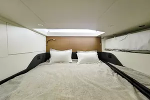 2022 Azimut Azimut Verde 47 thumbnail 28