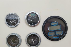 Photo 2146764 for 1982 Hatteras Motoryacht  