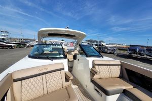 Photo 2252676 for 2018 Sea Ray SLX 350 KNOTTY GIRL 