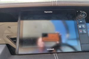 Photo 2252681 for 2018 Sea Ray SLX 350 KNOTTY GIRL 