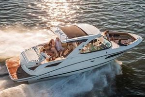 Photo 2252652 for 2018 Sea Ray SLX 350 KNOTTY GIRL 