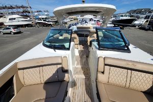 Photo 2252675 for 2018 Sea Ray SLX 350 KNOTTY GIRL 